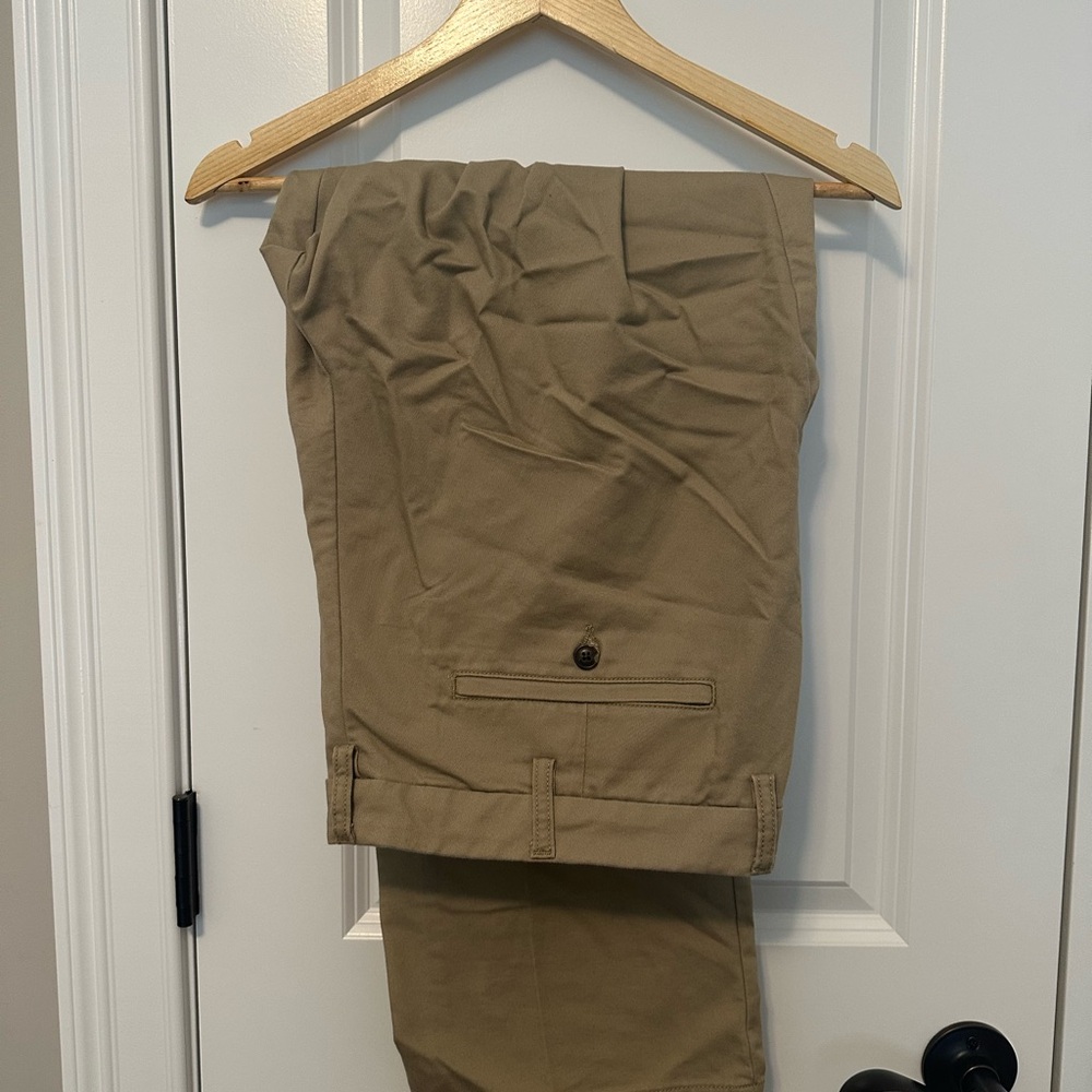 Men's Khaki Pants - 42x30